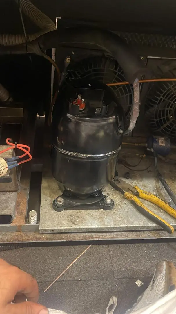 Warehouse chiller repair project