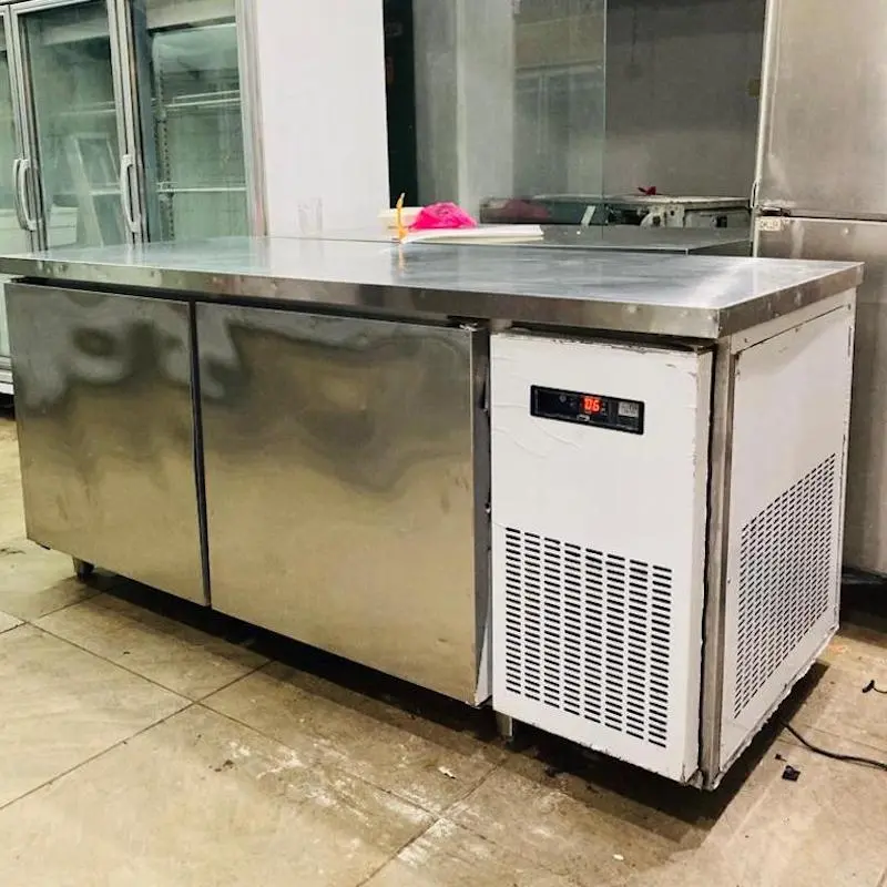 Industrial chiller repair service